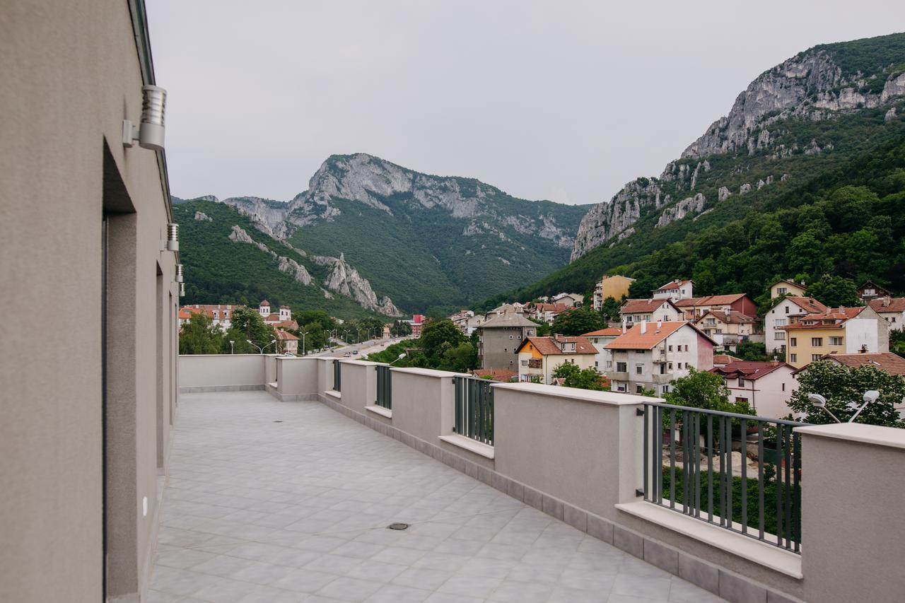 Hotel Leva - Vratsa Exterior photo